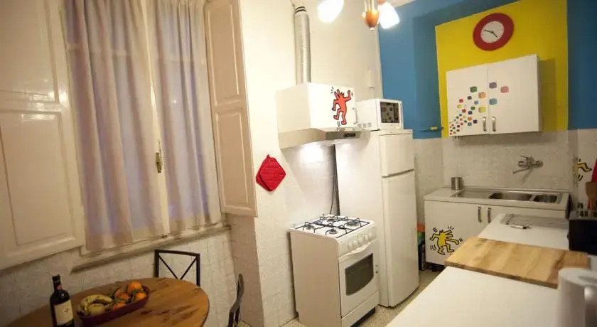 Absolute Colosseum Apartment