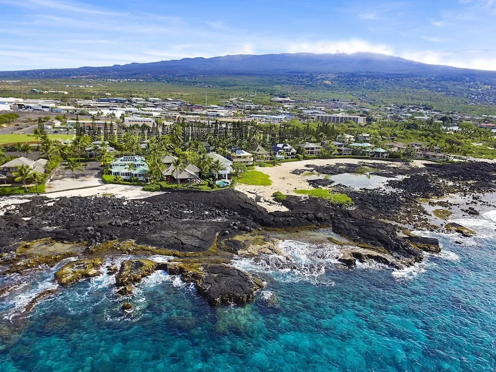 Kona Blue 5 Bedroom Home