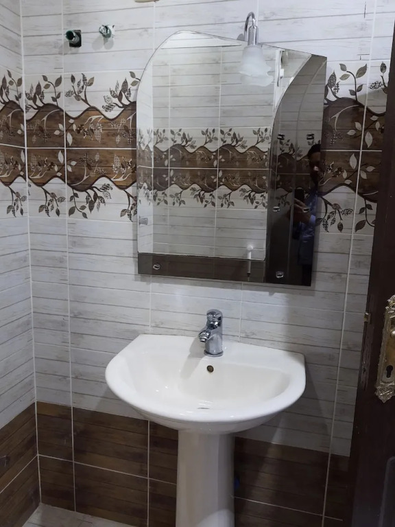 Al Falah Al Raqi by OYO Rooms