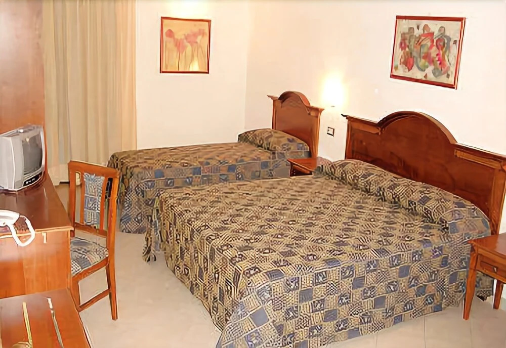 Helios Hotel