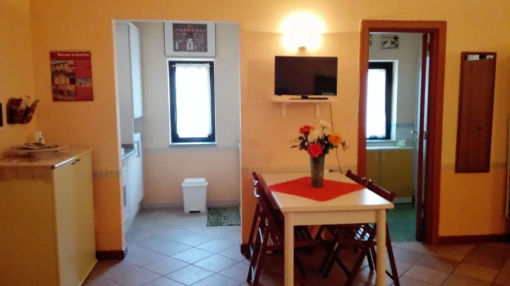 B&B Pathirion