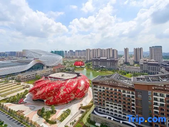 Snow wave Mercure.Snow World at Guangzhou Sunac Tourism and Culture City