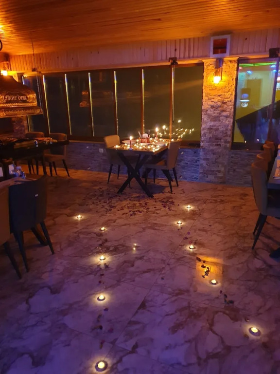 Sisdagi Zirve Otel