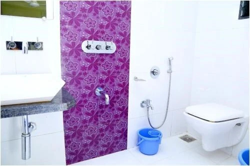 Hotel Wellcome Inn