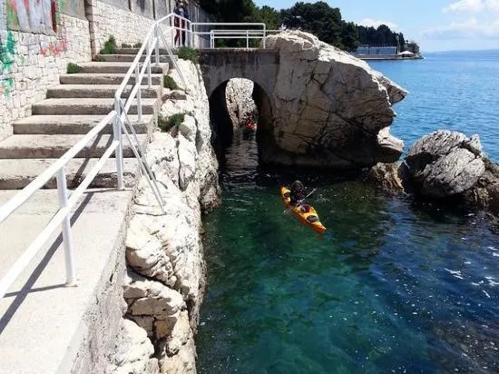 Kameni Val