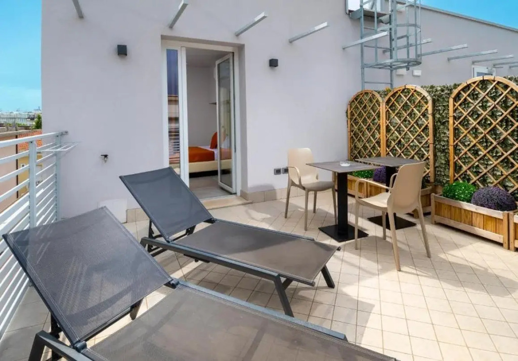 B&B Primrose Residence Hotel