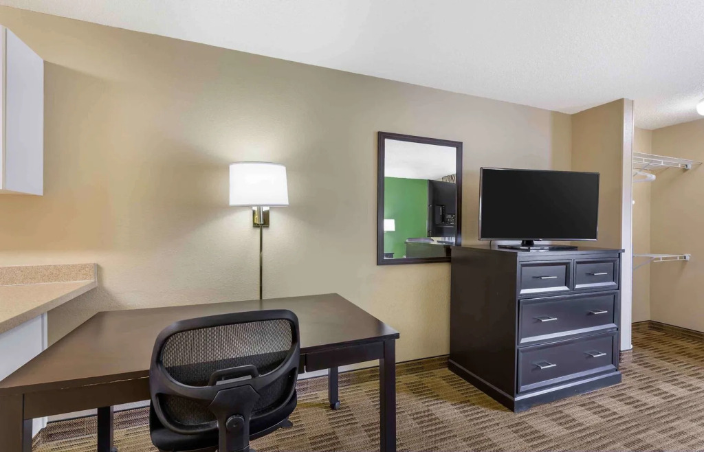 Extended Stay America Suites - Cleveland - Beachwood - Orange Place - South