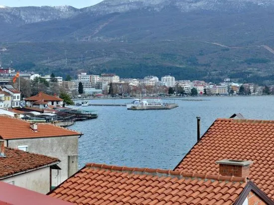 Eke Irin Apartments