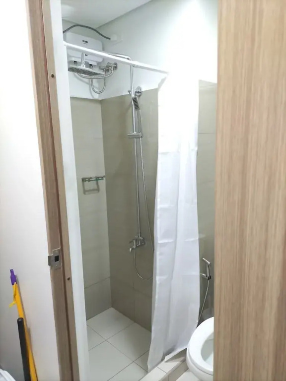 Shore2 Residences Tower2