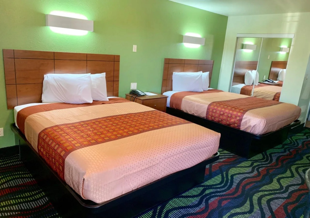 Executive Inn Hondo