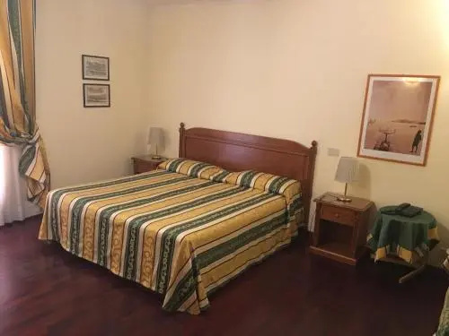 Clarice Hotel
