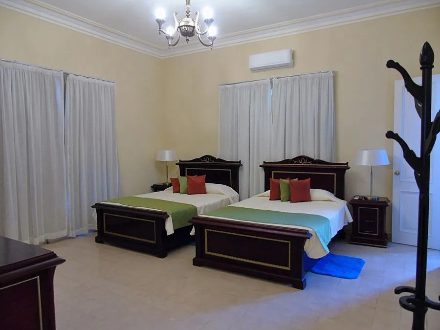 Hotel E Mirazul