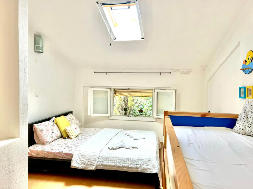 Studio Nikiti Beach