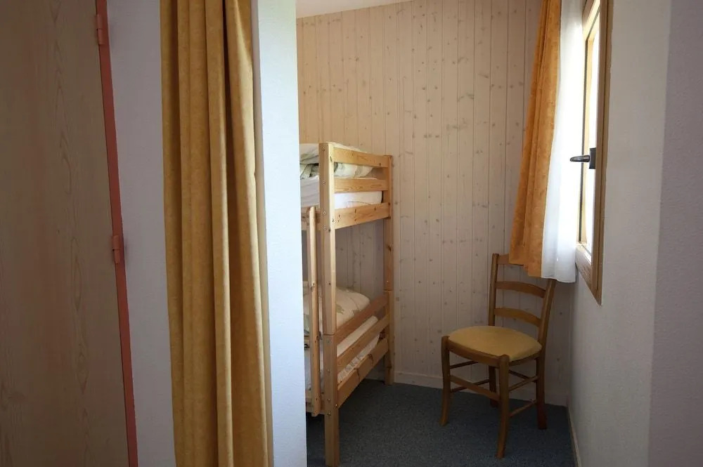 Hôtel Restaurant Etoile des Neiges Piscine Jacuzzi Sauna Massage Salle de Jeux