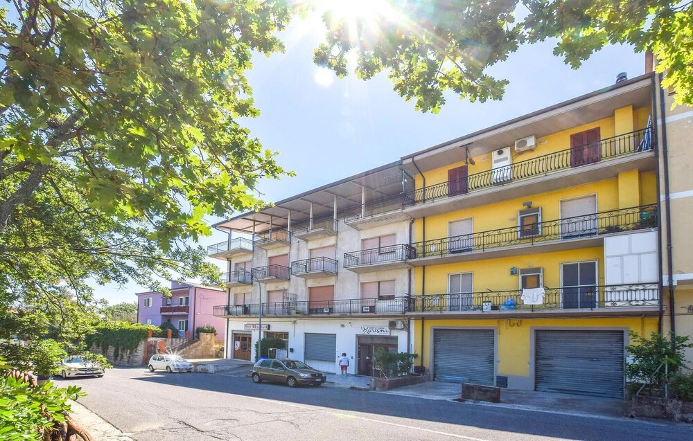Beautiful Apartment in Montepaone With 3 Bedrooms
