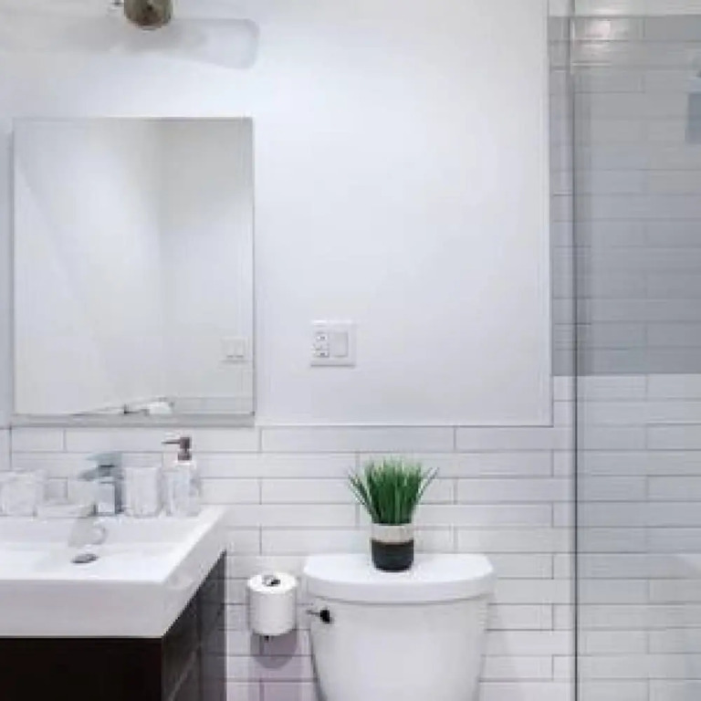 1288-4rs Newly Furnished Prime UES 2BR