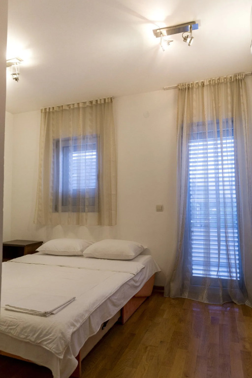 SMS Apartments