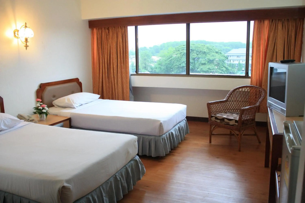 Thumrin Hotel