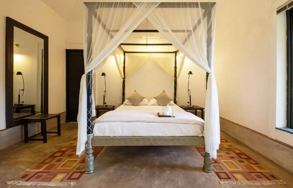 StayVista at La Bougainvillea with Heritage Home