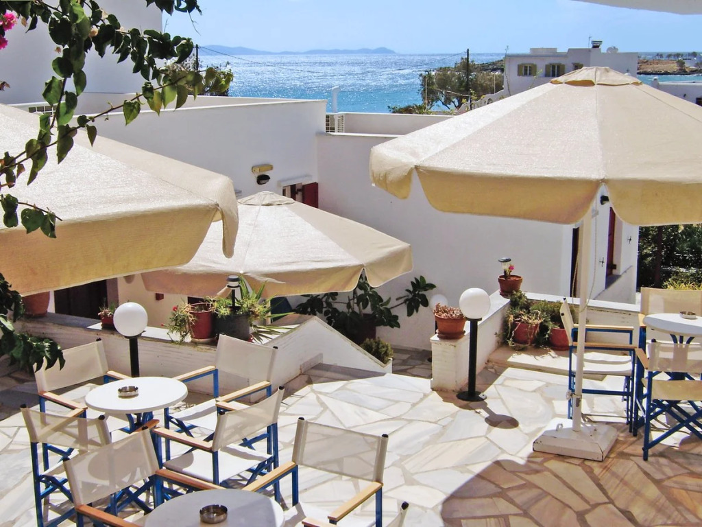 Akrogiali Hotel