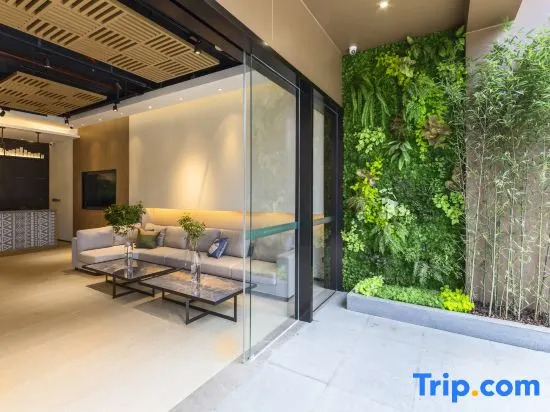 TRUE GO Hotel (Shenzhen Exhibition Center Fumin Subway Station)