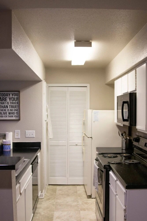 Entire Cozy Nest Minutes From Dulles Airport