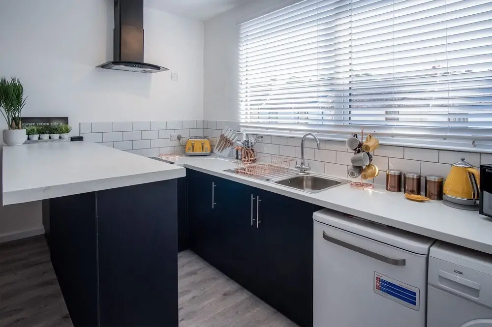 Ivy Cellar - 1 Bedroom Apartment - Tenby