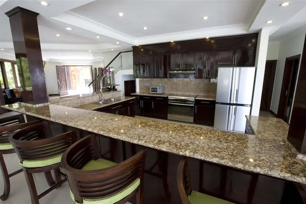 Citrus Tree Villas - Royalty