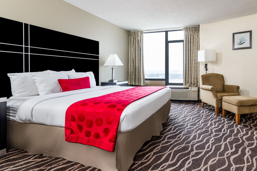 Holiday Inn Philadelphia Arpt-Stadium Area by IHG