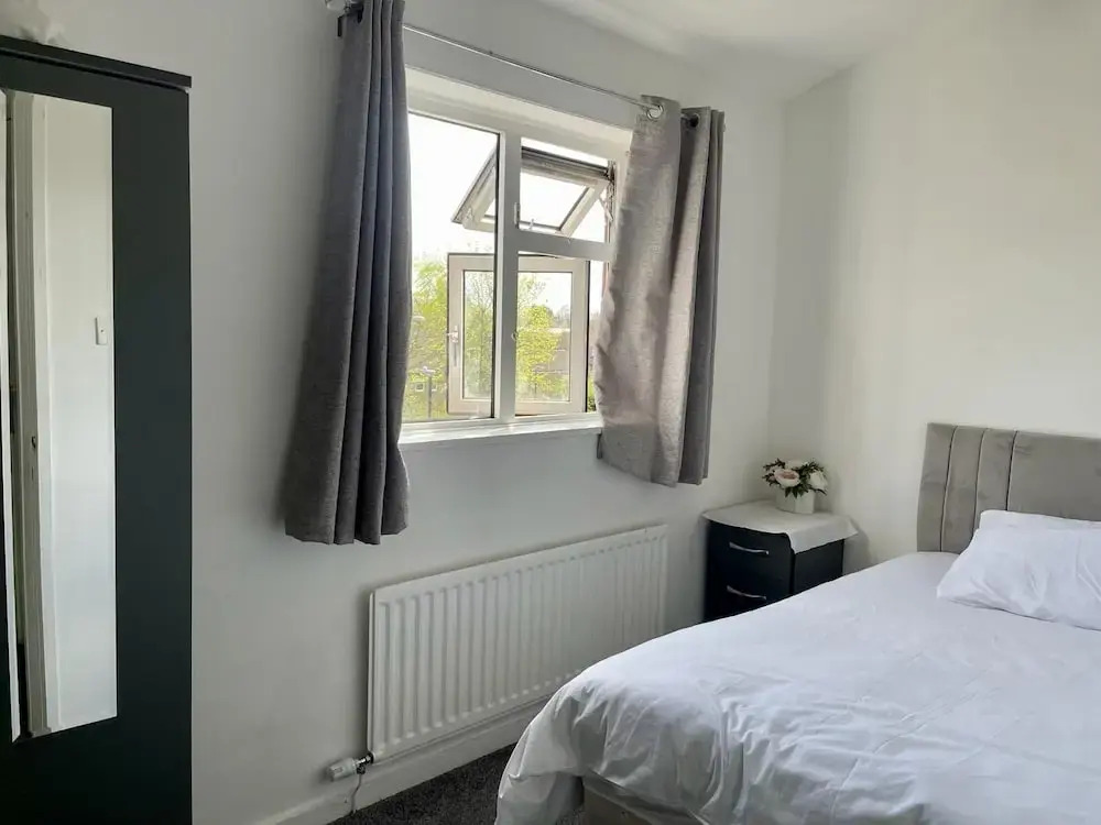 Homestays - Modern House Near Coventry City Centre