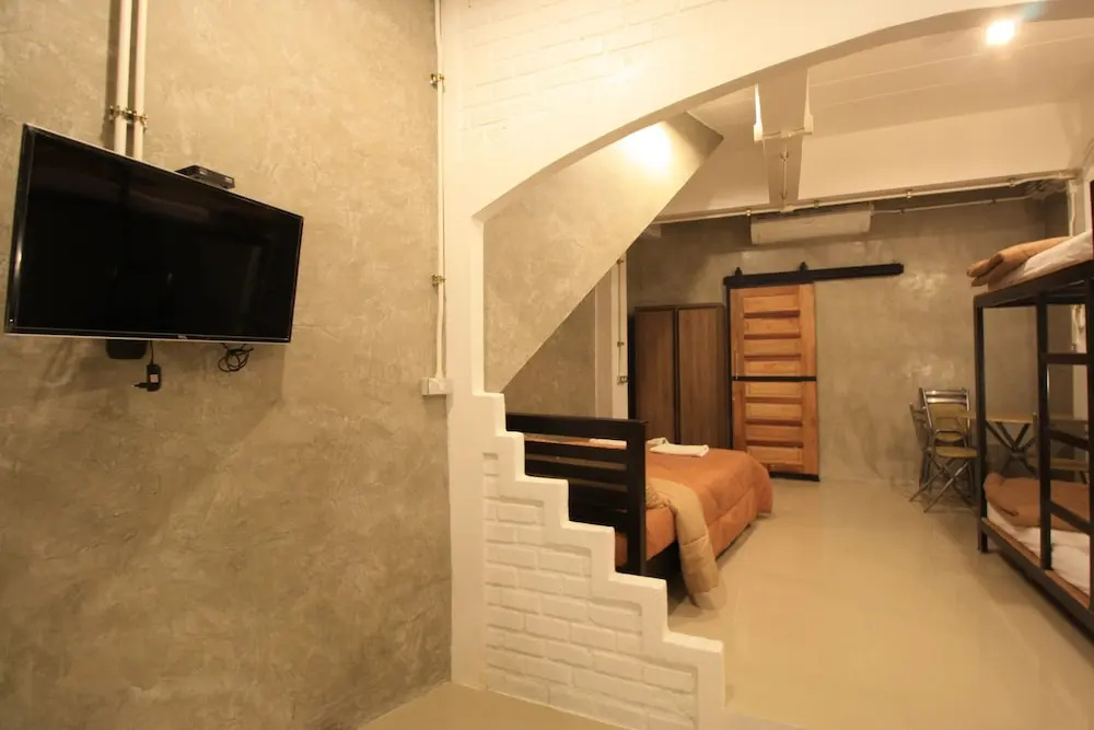 Sirin House