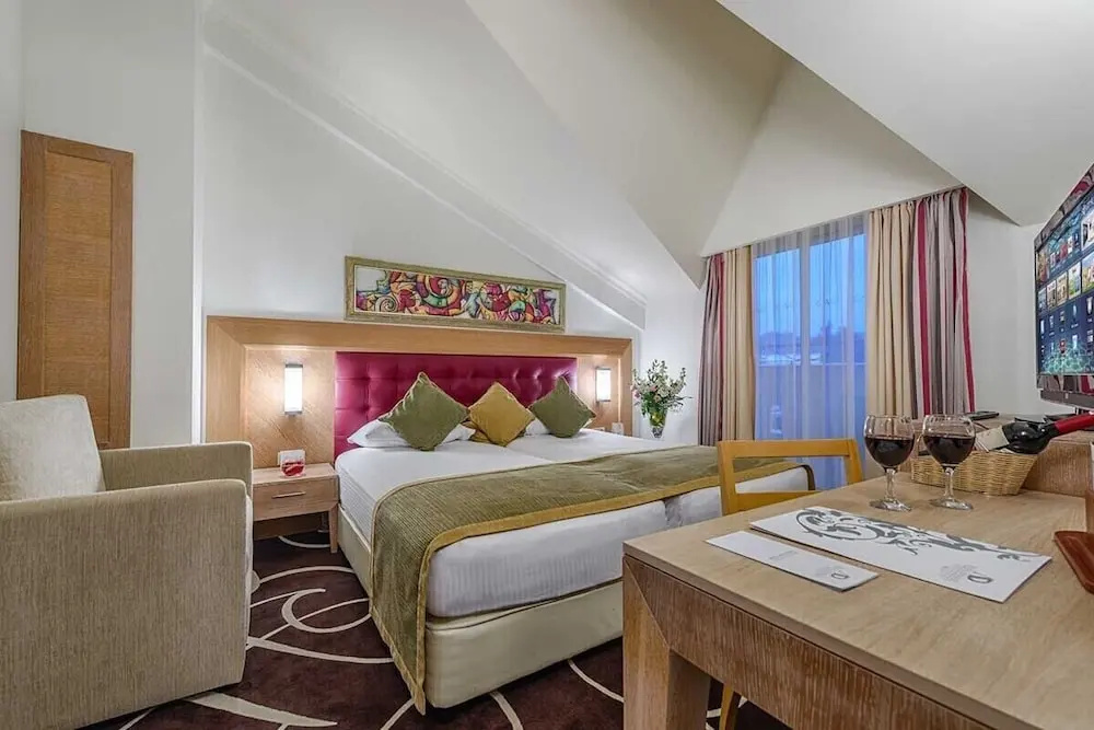 The Nora Hotels Family Club