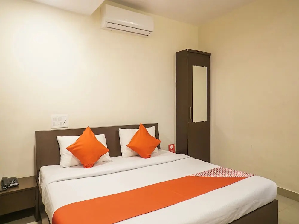 OYO 12529 Hotel Sunrise Regency