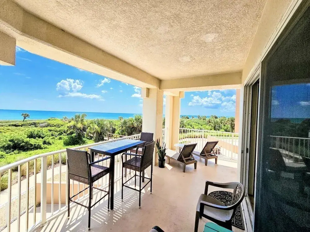Rising Sun Stunning Oceanfront Ocean View Villa! 3 Beautiful Resort Pools! Beach Front