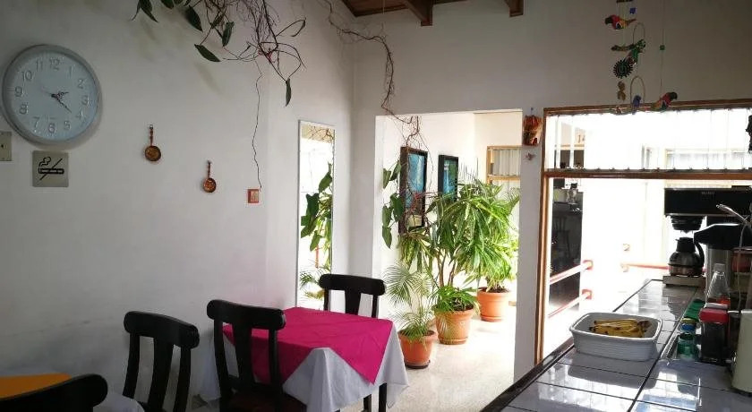 Hotel Hojarascas