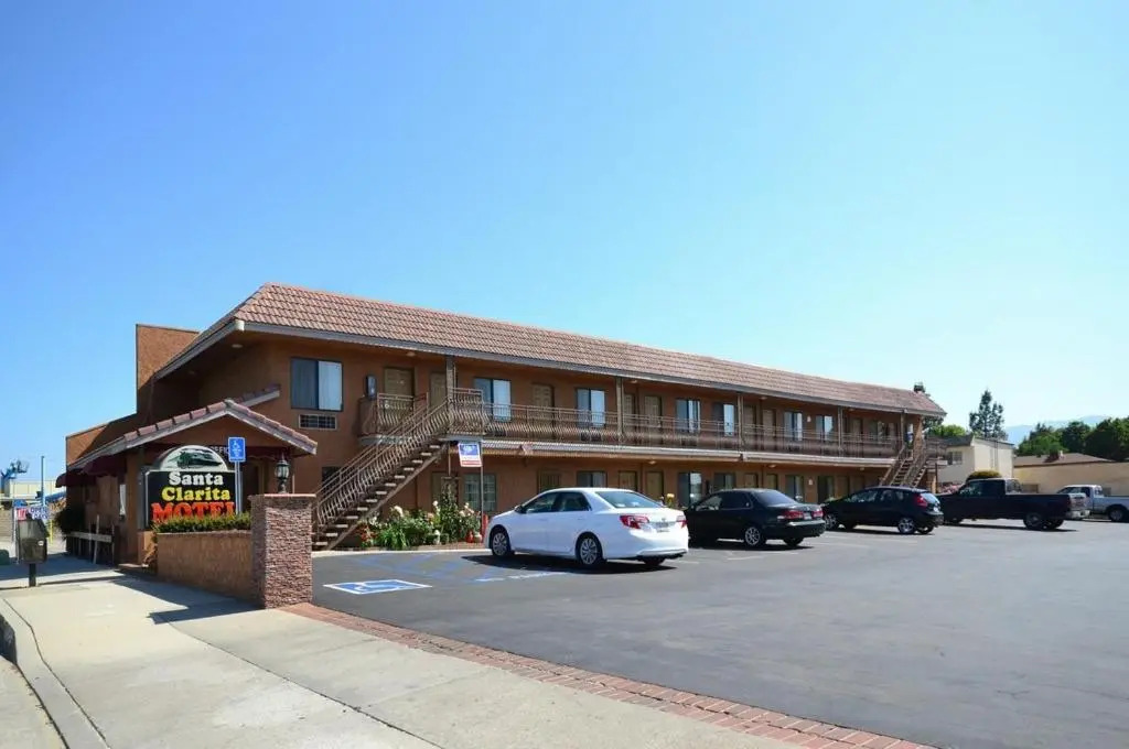 Santa Clarita Motel - Near six Flags Magic Mountain - Valencia