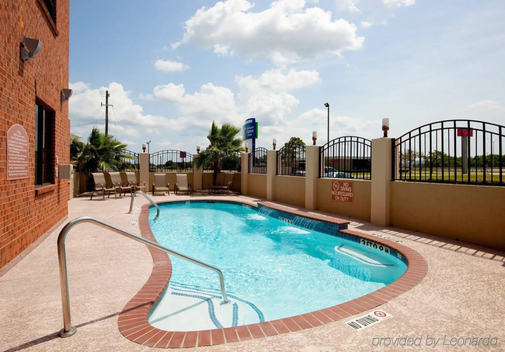 Holiday Inn Express Hotel & Suites La Porte