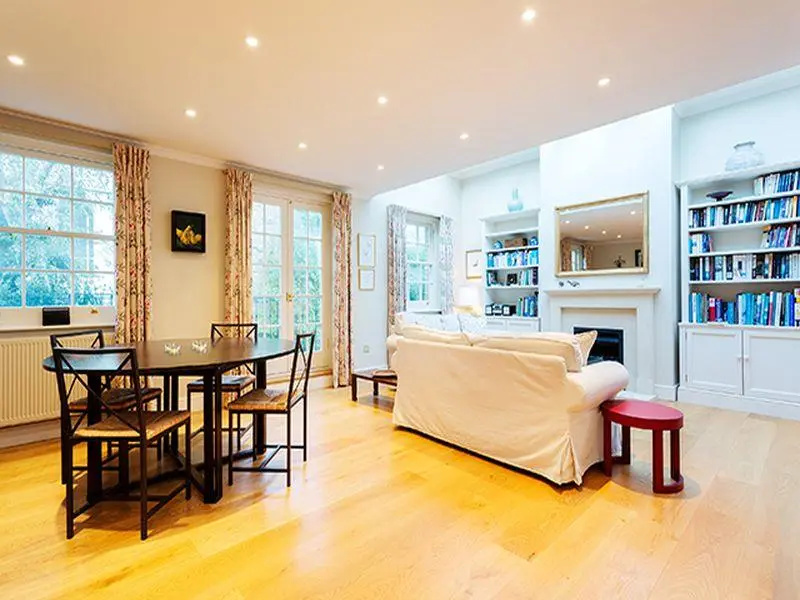 Veeve  2 Bed 2 Bath Beautiful Kynance Mews Kensington