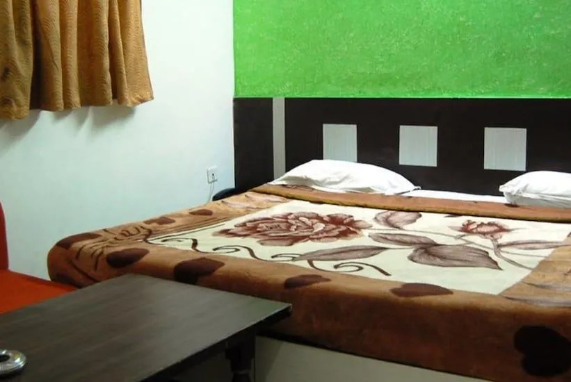 Hotel Viren Holiday Home