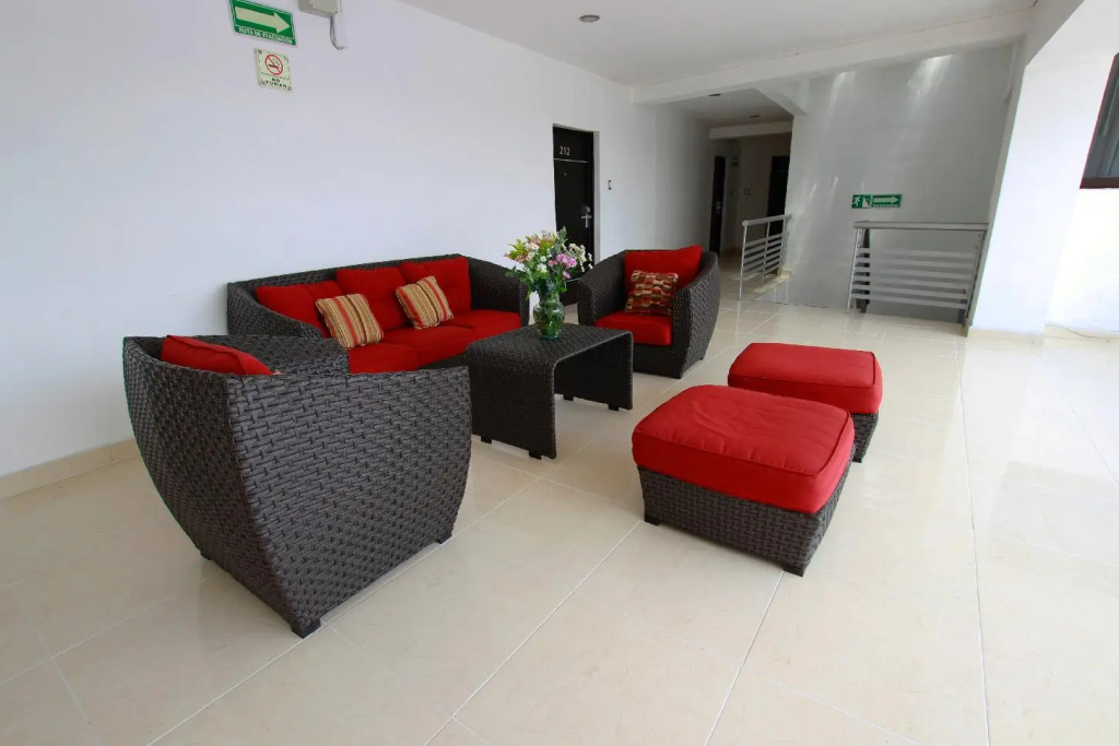 Hotel Embajadores
