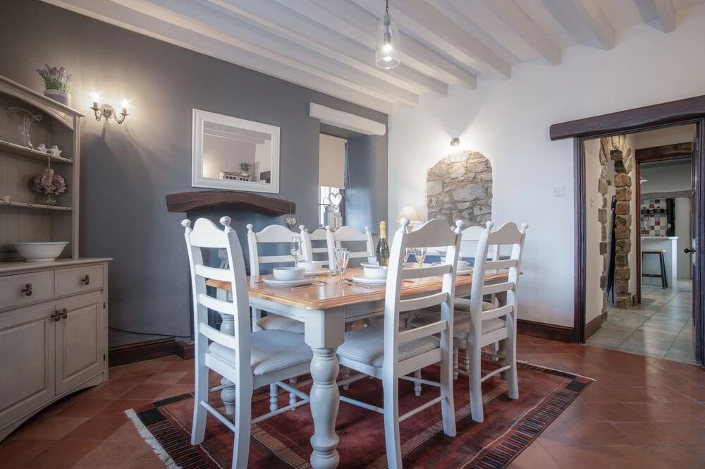 Tregoyr - 3 Bedroom Holiday Home - St. Florence