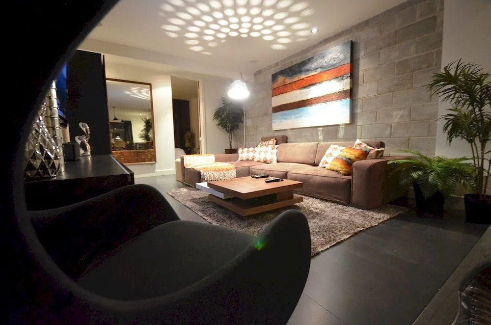 MTLVacationRentals - The Penthouse
