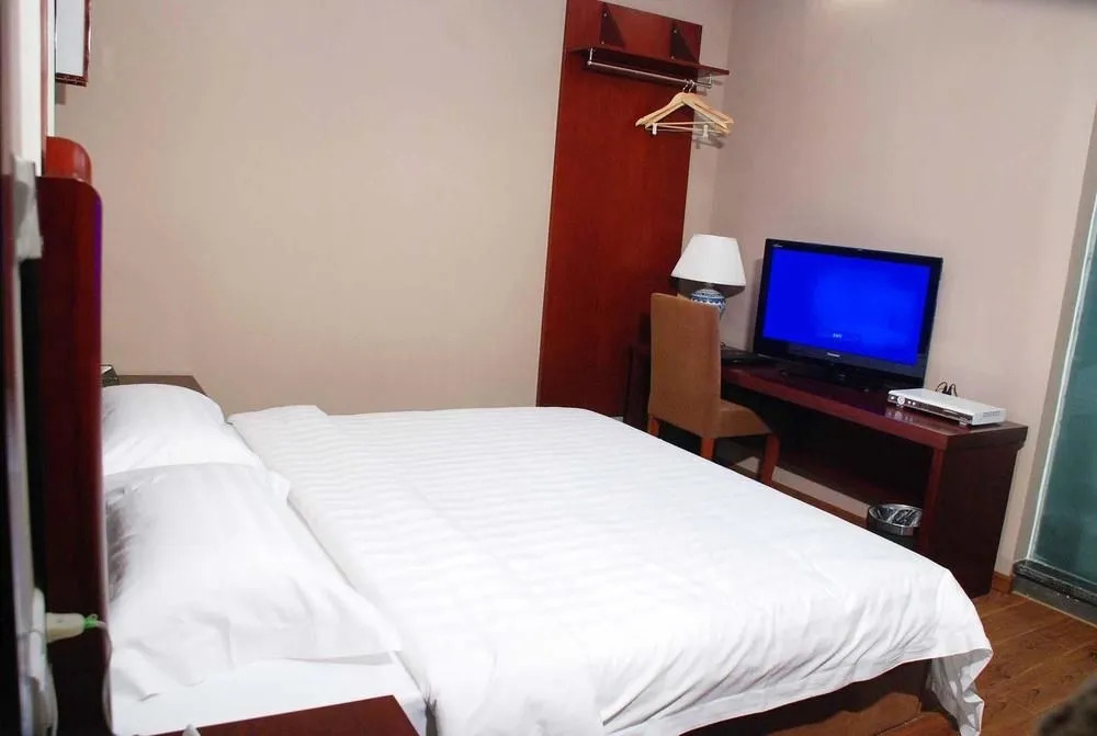 Super 8 Hotel Chongqing Chao Tian Men
