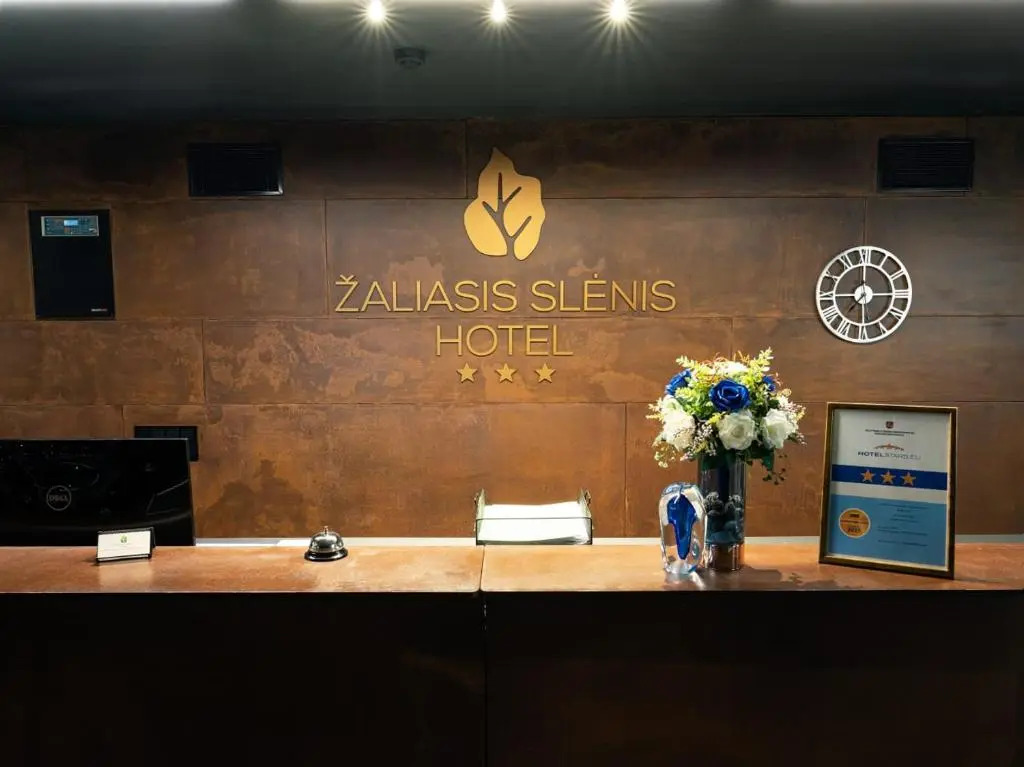 Zaliasis Slenis — отель с самостоятельным заездом