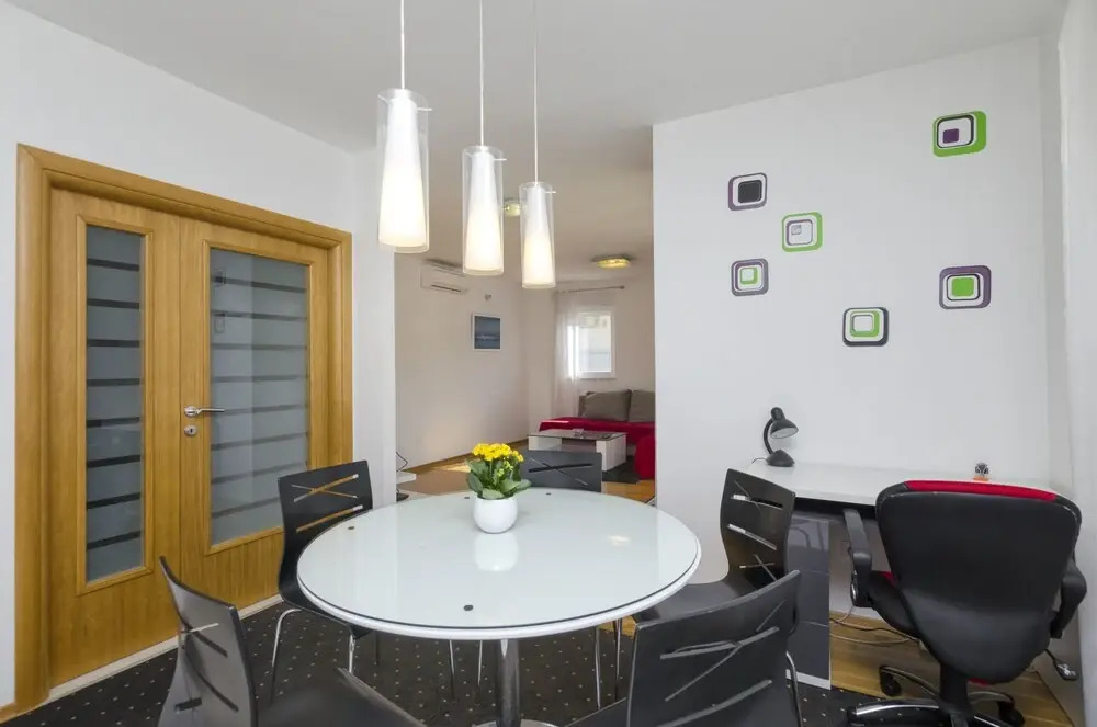 Apartment Pave
