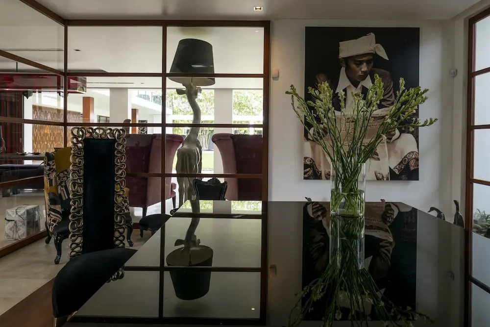 SuperNova Private Boutique Retreat Villa
