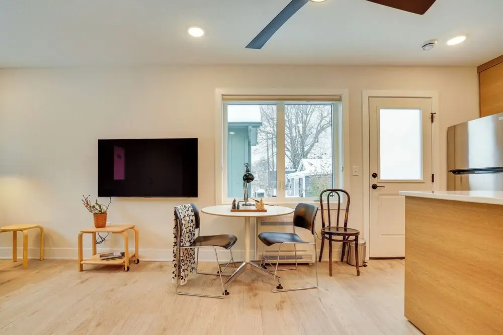 < 1 Mi to Carleton College: Wfh-friendly Apartment