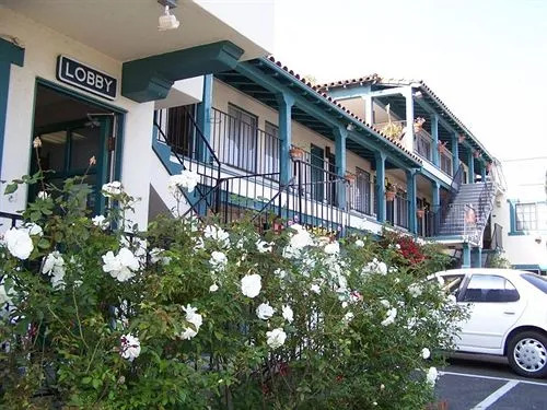 Fiesta Inn & Suites