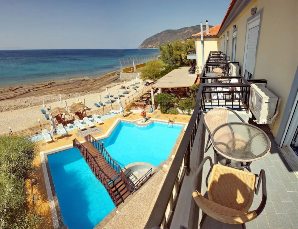 Pebble Beach Hotel