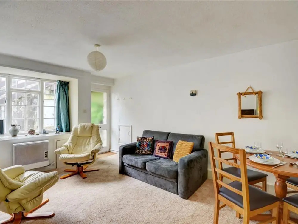 Welcoming Apartment With Terrace in St. Ives, Near the Beach